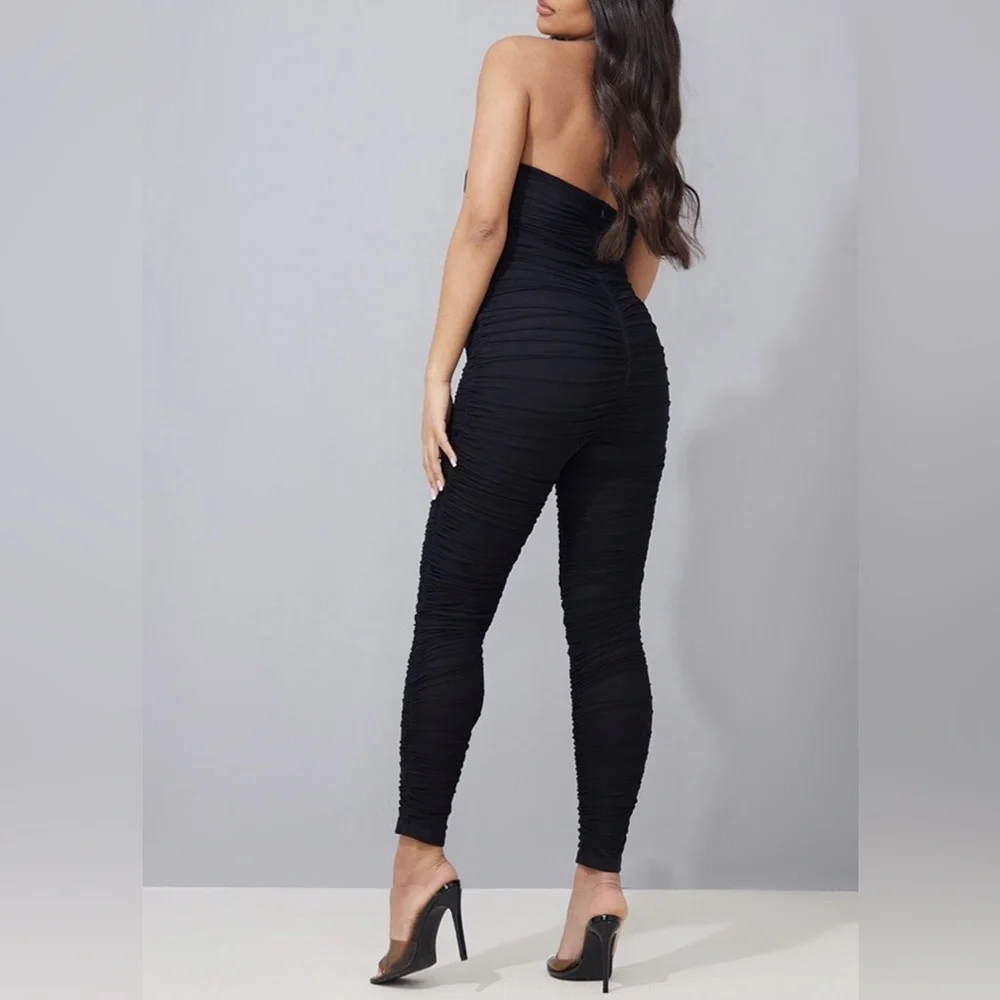 PrettyLittleThing maternity NWT Black Strapless Ruched Jumpsuit size 4 / small - Picture 3 of 3